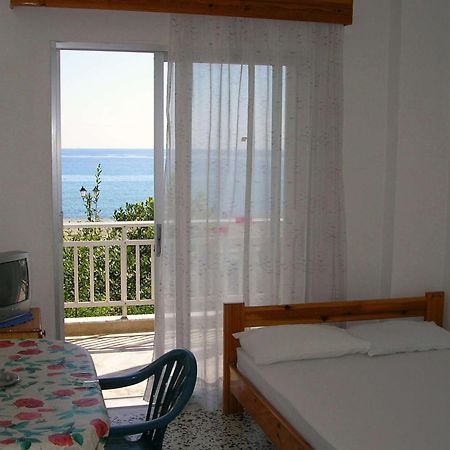 Apartments Ziogas Paralía Skotínis Екстериор снимка